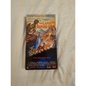 The Land Before Time VHS 1988 MCA Universal Slipcover Don Bluth G